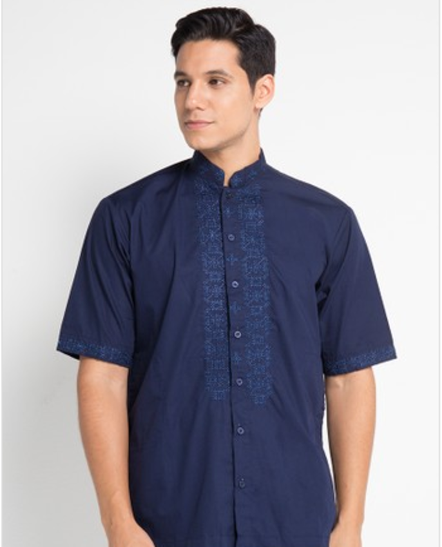 Preview Itang Yunasz (Foto: Dok. zalora.co.id)