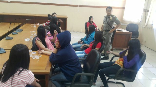 Menyingkap Fenomena 'Gunung Es' di Balik Penutupan Lokasi Prostitusi