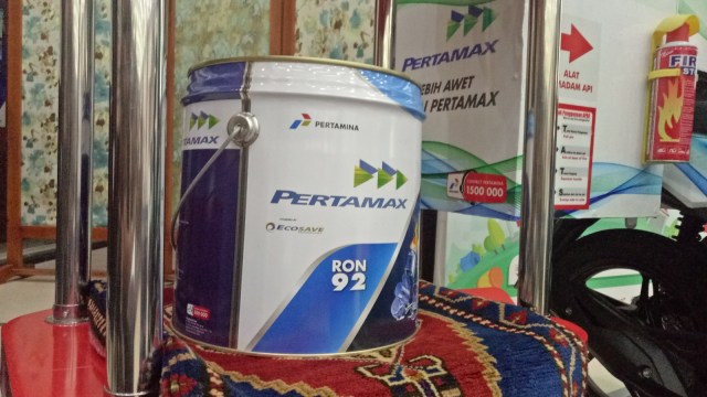 BBM dalam kemasan saat mudik Lebaran. (Foto: Resya Firmansyah/kumparan)
