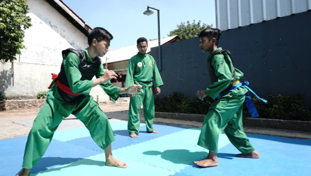 Padepokan Joko tole saat sesi latihan (Foto: Helmi Afandi/kumparan)