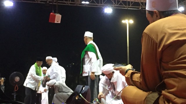 Anies Hadiri Peringatan Nuzulul Quran di Monas (Foto: Mirsan/kumparan)