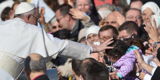 Paus Fransiskus: Saya Merasa Malu Tidak Mendengarkan Pelecehan di Chili