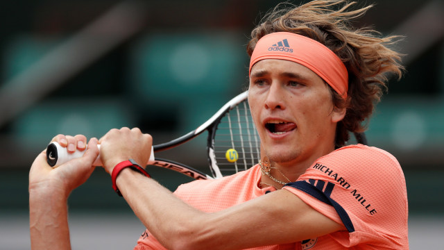 Alexander Zverev di babak ketiga Prancis Terbuka. (Foto: REUTERS/Gonzalo Fuentes)