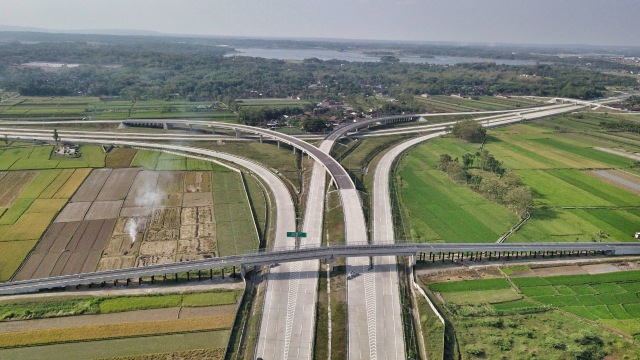 Proyek tol Solo-Ngawi. (Foto: Aditia Noviansyah/kumparan)