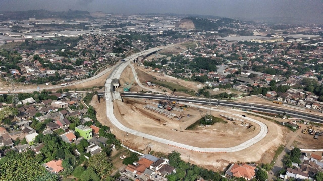 Simpang Susun Krapyak di tol Batang-Semarang. (Foto: Aditia Noviansyah/kumparan)