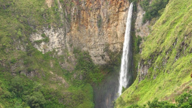 Air Terjun Sipiso-piso, Sumatera Utara (Foto: Flickr / winnie_wasono)