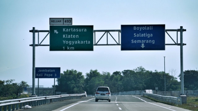 Proyek tol fungsional Solo-Ngawi. Foto: Aditia Noviansyah/kumparan