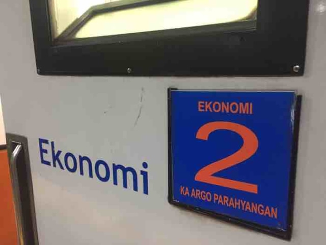 Ke Bandung dengan Argo Parahyangan Ekonomi (1)