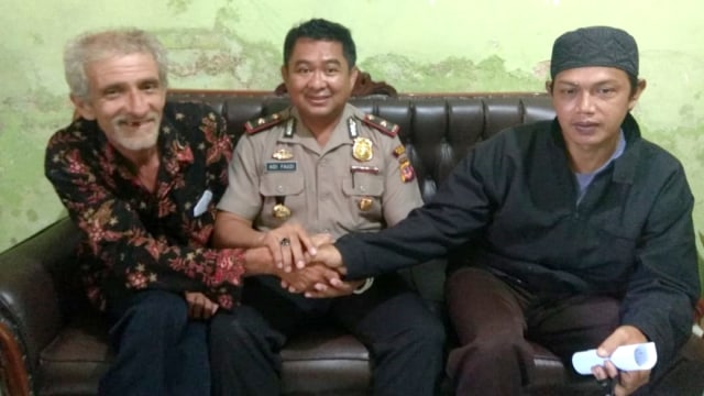 Bule yang protes salawatan meminta maaf. (Foto: Dok. Polres Bogor)