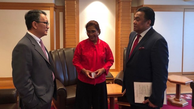 Arifin Tasrif, Susi Pudjiastuti dan Rachmat Gobel. (Foto: Arifin Asydhad/kumparan)