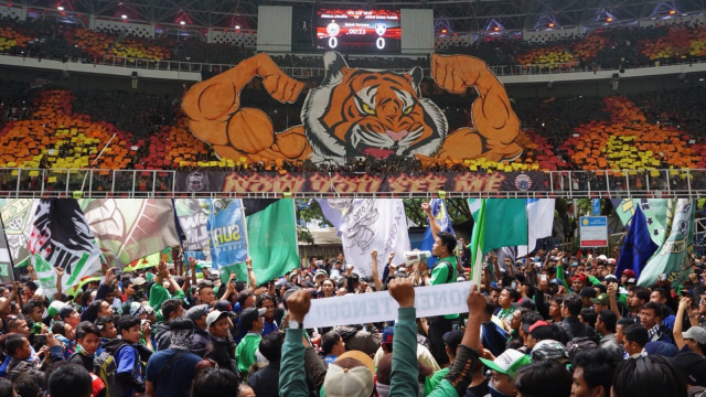 The Jakmania dan Bonek. (Foto: Fanny Kusumawardhani/kumparan)