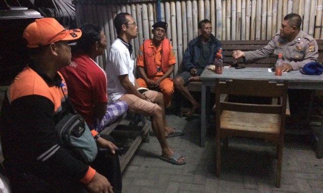 Nelayan di Klungkung Ini  Terseret Arus  Tapi Selamat Berkat Handphone