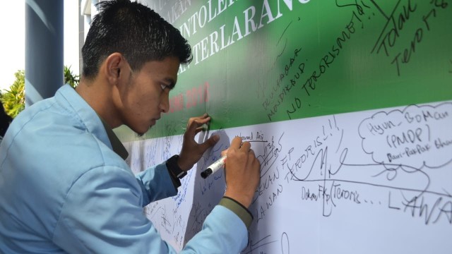 Deklarasi mahasiswa UNRI tolak terorisme. (Foto: Dok. Arif Dinda)