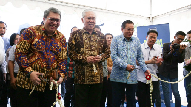 Mendag buka rangkaian acara Bazaar Ramadhan. (Foto: Dok. Asian Agri)