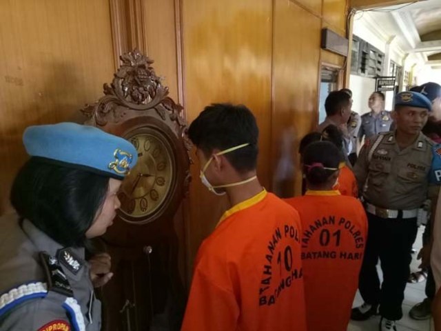 Anak Berhubungan Intim Hingga Hamil, Ibu Diduga Ikut Aborsi Putrinya