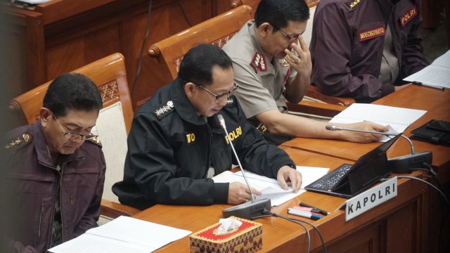 Komisi III DPR rapat dengan Kapolri (Foto: Jamal Ramadhan/kumparan)