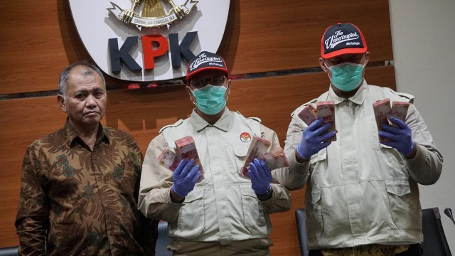 OTT bupati Purbalingga (Foto: Fanny Kusumawardhani/kumparan)