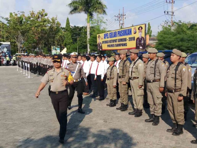 74 Personil Polisi Diterjunkan dalam Operasi Ketupat Semeru 2018 di Sampang