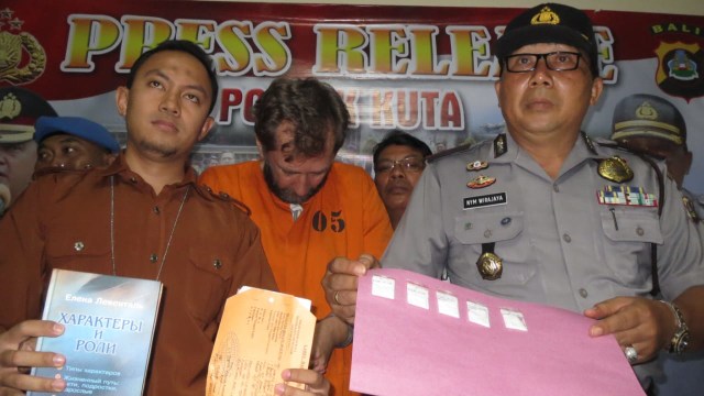 Nyambi Jualan Kokain, Manager Villa asal Rusia ini Dicokok Polisi