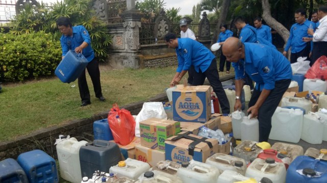 Polda Bali Musnahkan 4.392,1 L Minuman Beralkohol (Foto: Cisillia Agustina Siahaan/kumparan)