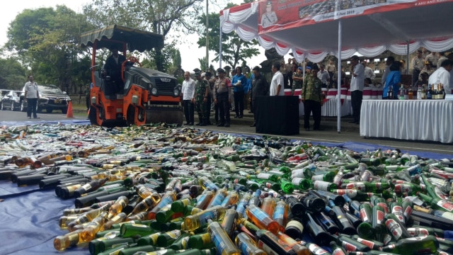 Polda Bali Musnahkan 4.392,1 L Minuman Beralkohol (Foto: Cisillia Agustina Siahaan/kumparan)