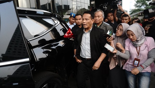 Mantan KASAU, Agus Supriatna di Gedung KPK Foto: Irfan Adi Saputra/kumparan