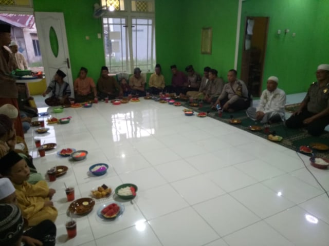 Berbuka Puasa ala Binmas Polsek Pontianak Utara (2)