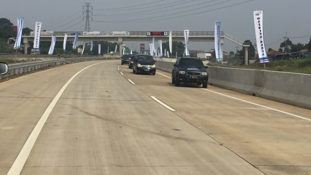 Jalan Tol Bocimi (Foto: Soejono Eben/kumparan)