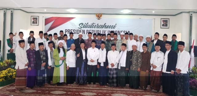 Dukung Jokowi, Forum Relawan Jokowi Minta Jokowi Perkuat Peran Pesantren