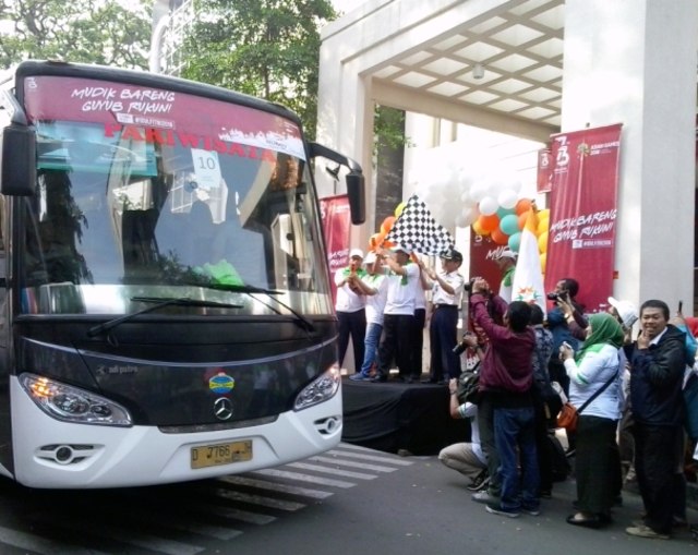 1.000 Pemudik Gratis, Dilepas Dirut Bio Farma