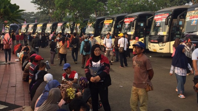 Mudik Gratis Sidomuncul di TMII.  (Foto: Soejono Saragih/kumparan)