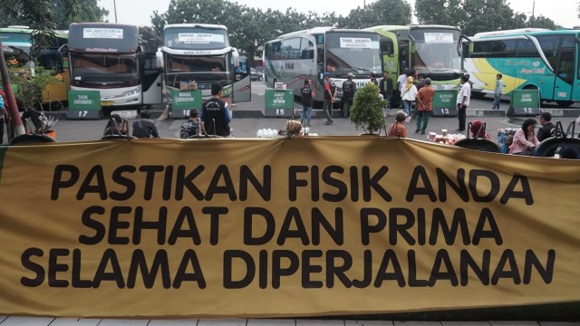 Suasana di Terminal Kampung Rambutan. (Foto: Jamal Ramadhan/kumparan)