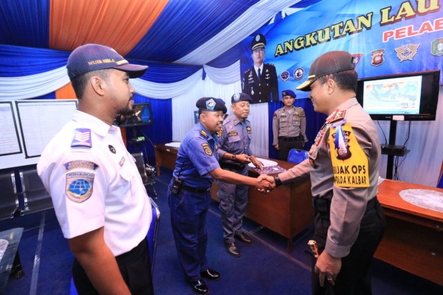 Kapolda Kalbar Cek Pemudik (1)