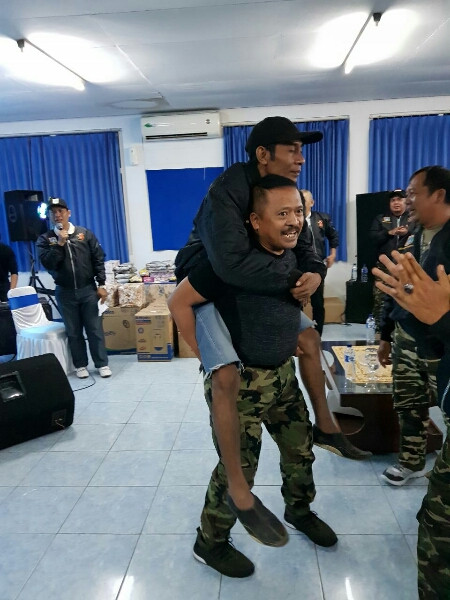 Jalin Silaturahmi, Keluarga Besar Palmerah Gelar Dermawisata Bersama Petugas Kebersihan & Keamanan (5)