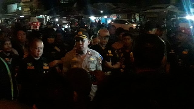 Arahan Kapolsek Pulo Gadung untuk ojek online. (Foto: Kumparan/ Fadjar Hadi)