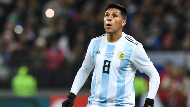 Enzo Perez gantikan Manuel Lanzini. (Foto: AFP/Kirill Kudryavtsev)