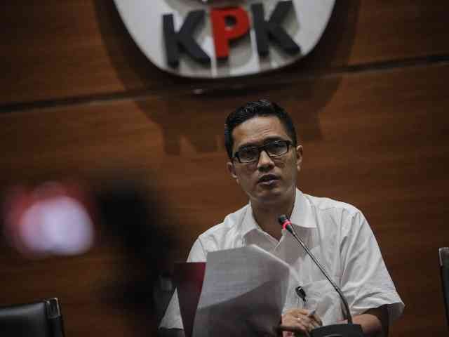 Bupati Tulungagung Eksis di Video, KPK Imbau Serahkan Diri