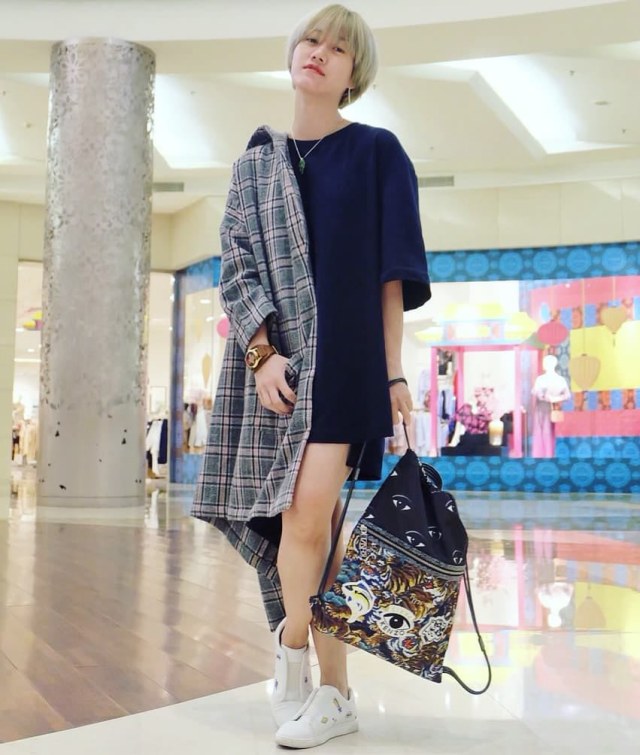 5 Youtuber Cantik Tapi Makannya Banyak  (1)