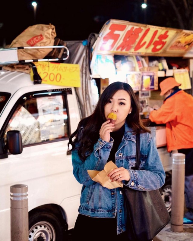 5 Youtuber Cantik Tapi Makannya Banyak  (5)