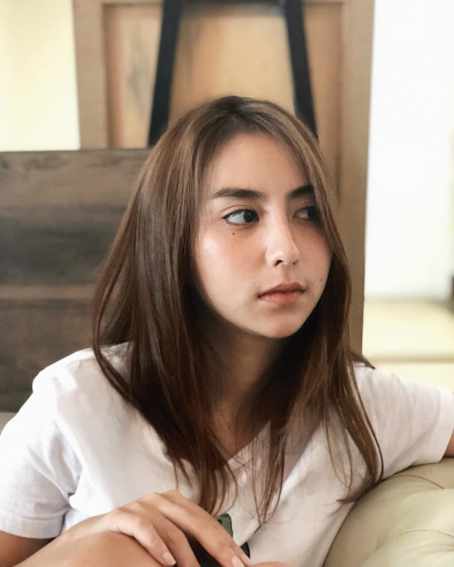 7 Akun Selebgram Cantik yang Harus Kamu Follow (1)