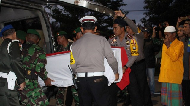 Korban penusukan tiba di rumah duka. (Foto: dok. Divisi Humas Polri)