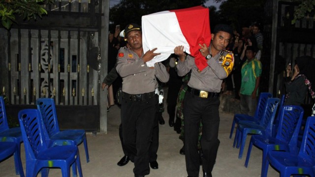 Korban penusukan tiba di rumah duka. (Foto: dok. Divisi Humas Polri)