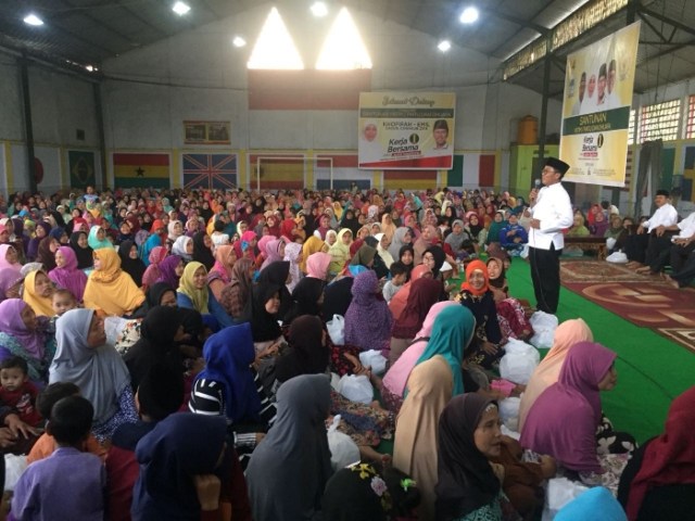 Di Depan Ribuan Yatim Piatu, Misbakhun Minta Doa Untuk Kemenangan Jokowi dan Khofifah​