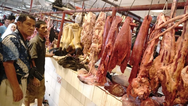 Harga daging sapi segar naik jelang lebaran. Foto: Helmi Afandi Abdullah/kumparan