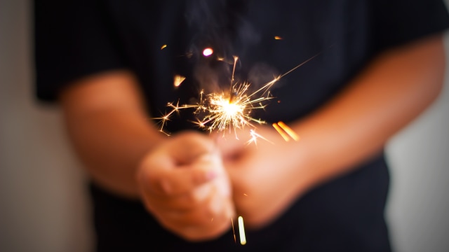 Ilustrasi kembang api. (Foto: Thinkstock)