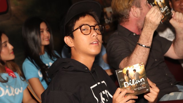 Iqbaal Ramadhan di KFC Kemang, Jaksel (Foto: Munady Widjaja/kumparan)