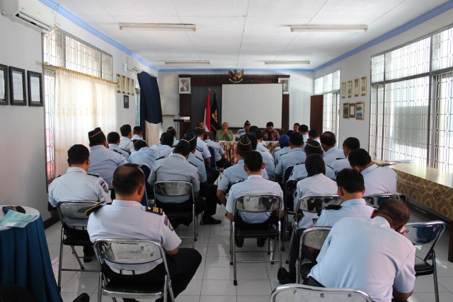 Sosialisasi Promosi UT Jember di Lapas Kelas IIA Lumajang  (2)