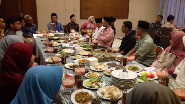 Ketum ILUNI UI, Ir.Arief Budhi Hardono Hadiri Acara Bukber Dengan  ILUNI UI Banten.