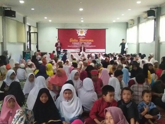 Peduli Yatim Piatu, HIMA PERSIS Jakarta adakan Buka Puasa Bersama dan Santunan Yatim Piatu (1)