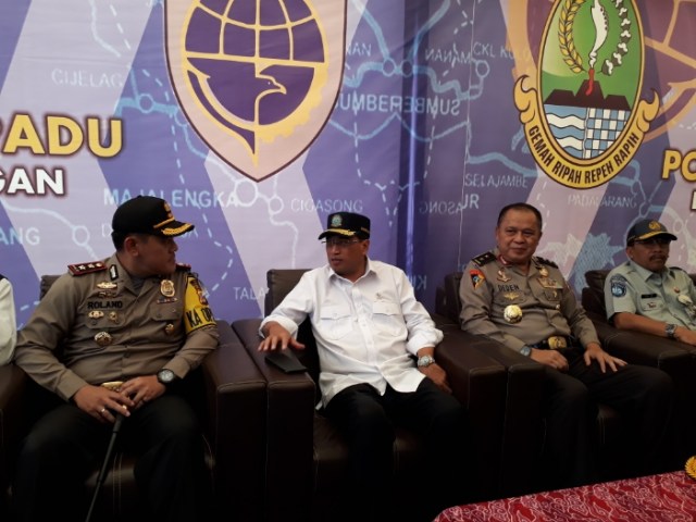 Mudik lebaran, Menhub Tinjau Terminal Harjamukti Cirebon (3)